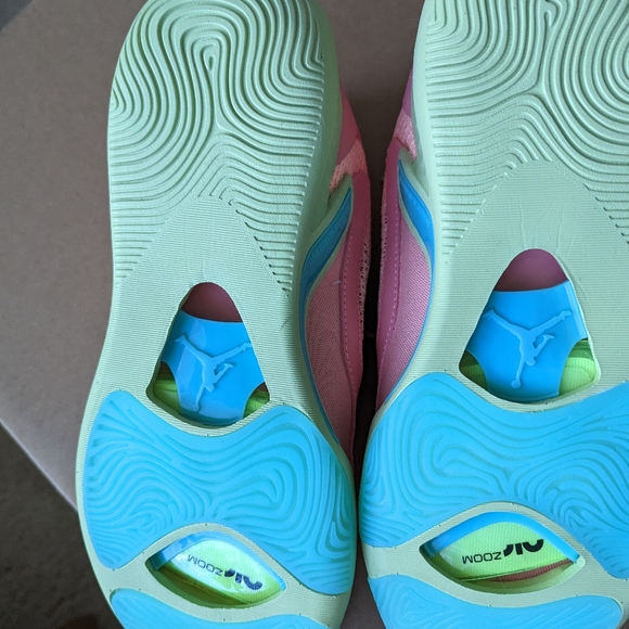 JT 1 Jayson TatumUS 9.5 New Pink - Picture 8 of 12